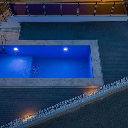 Agora Luxury Villa I Лутраки Екстериор снимка