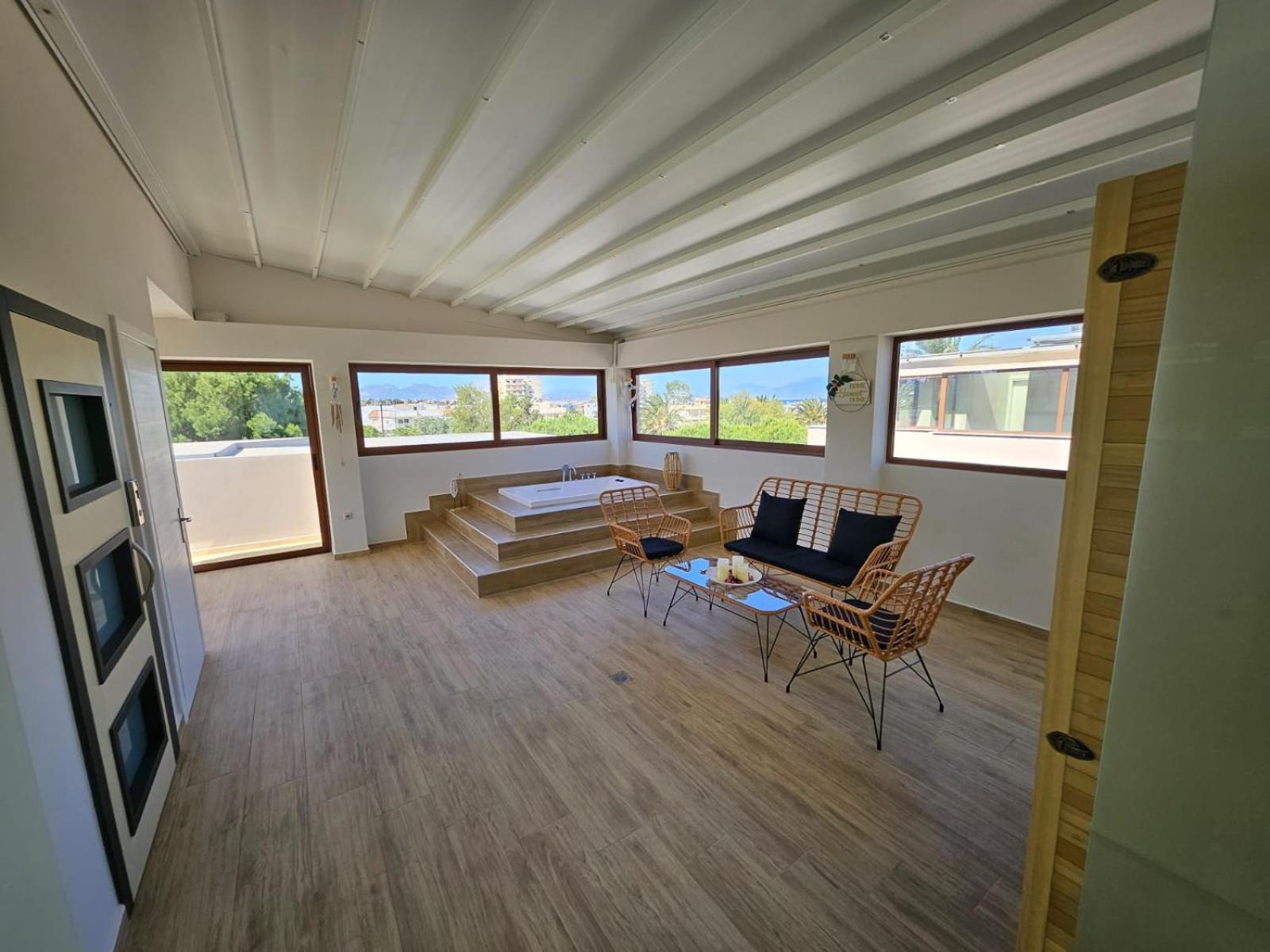 Agora Luxury Villa I Лутраки Екстериор снимка